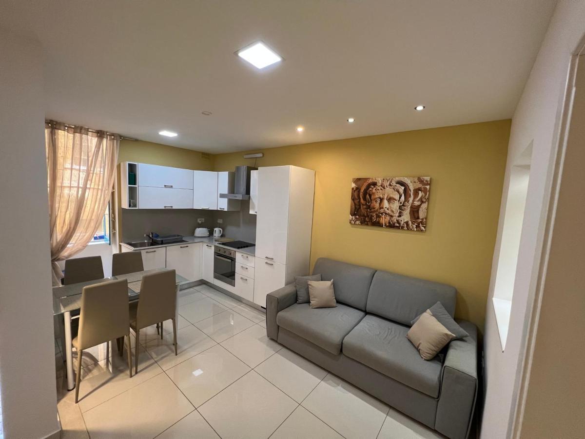St. Elmo Apartments Валетта Экстерьер фото
